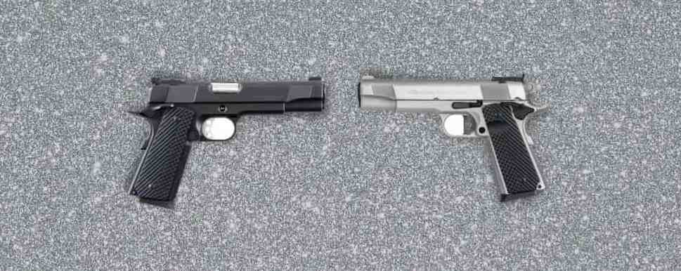 two guns on the grey background